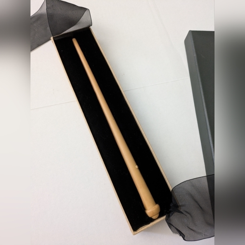 "Magic" Wand in Collectors box 14”makes sound and red light. Dress up/costume